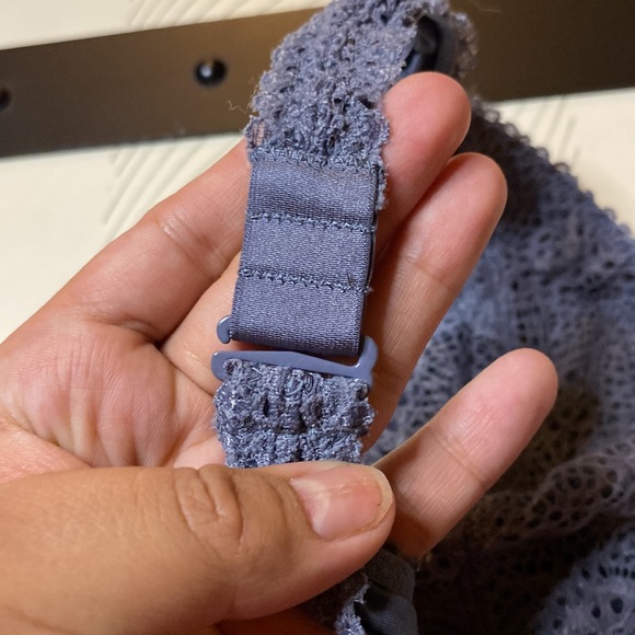 Victoria’s Secret Grey Halter Bralette Size Medium(MUST BUNDLE TO PURCHASE) - Picture 3 of 6